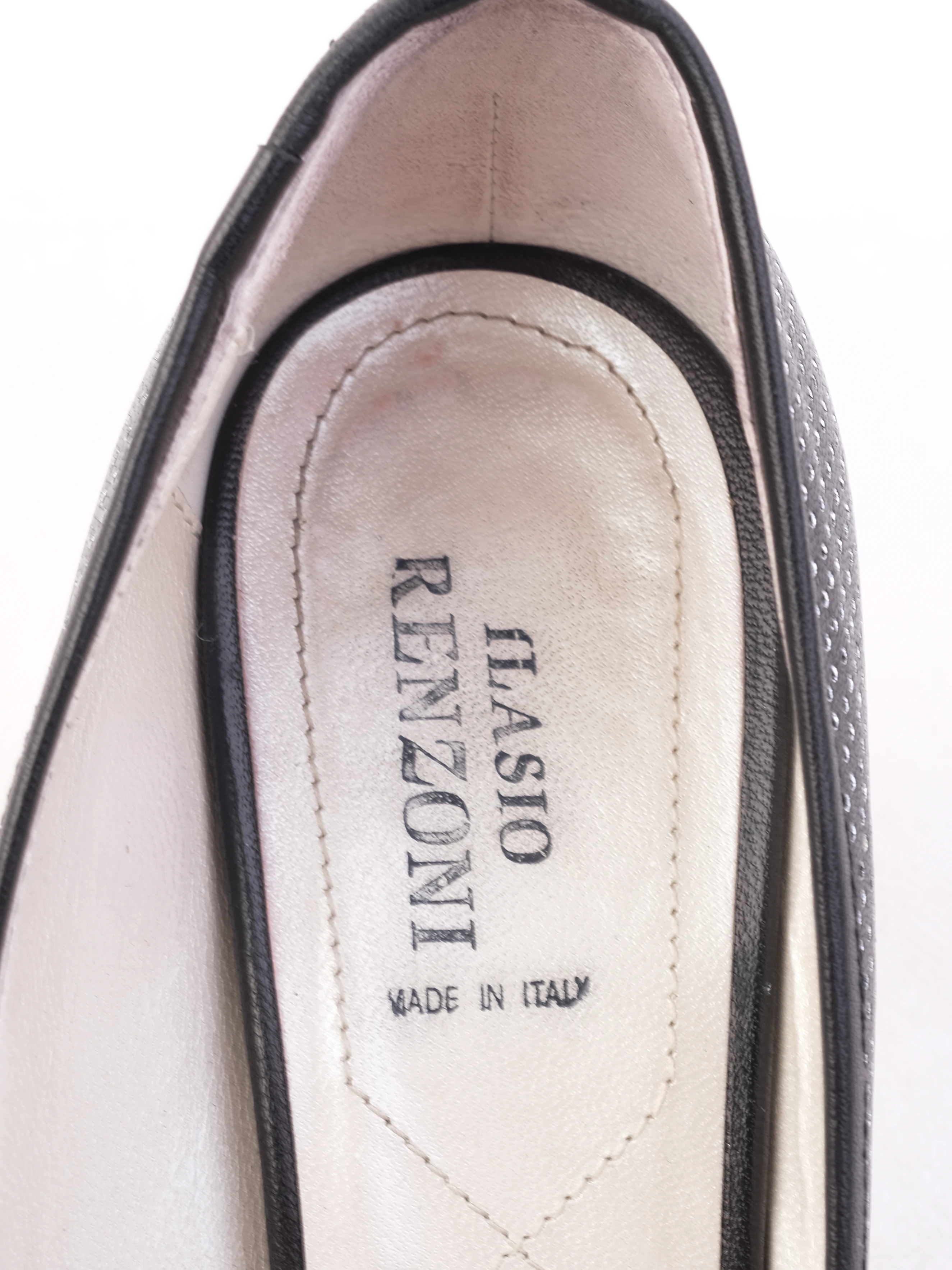 Renzoni Black Leather Pumps — 2