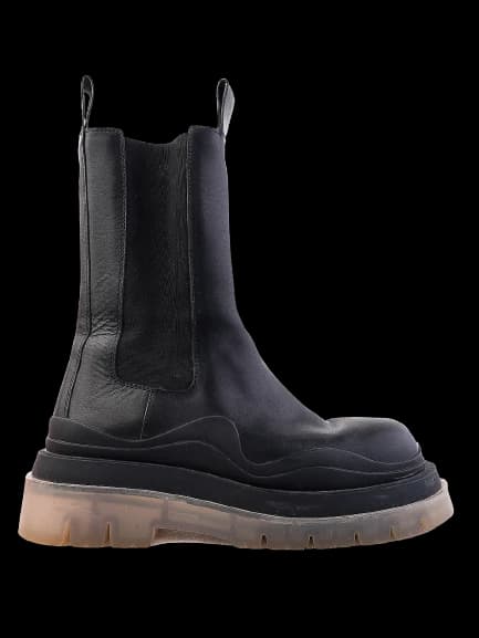 Bottega Veneta Black Leather Boots — photo 1