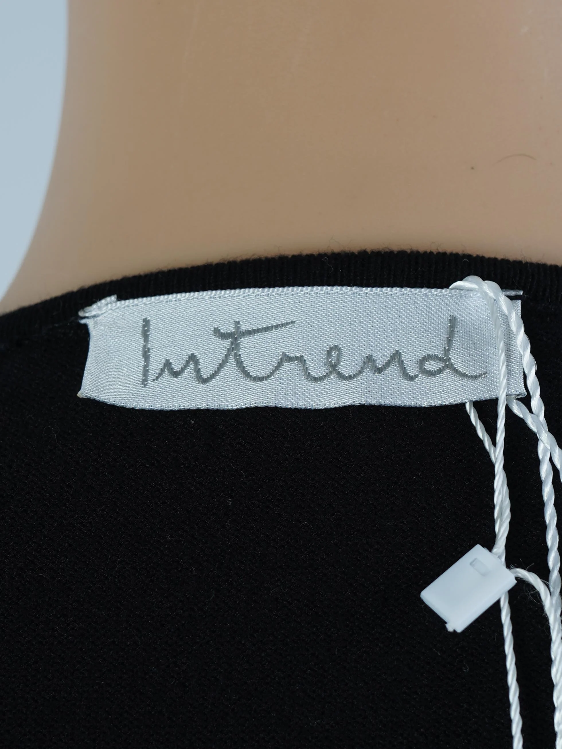 Intrend Black Viscose Pullover — 2