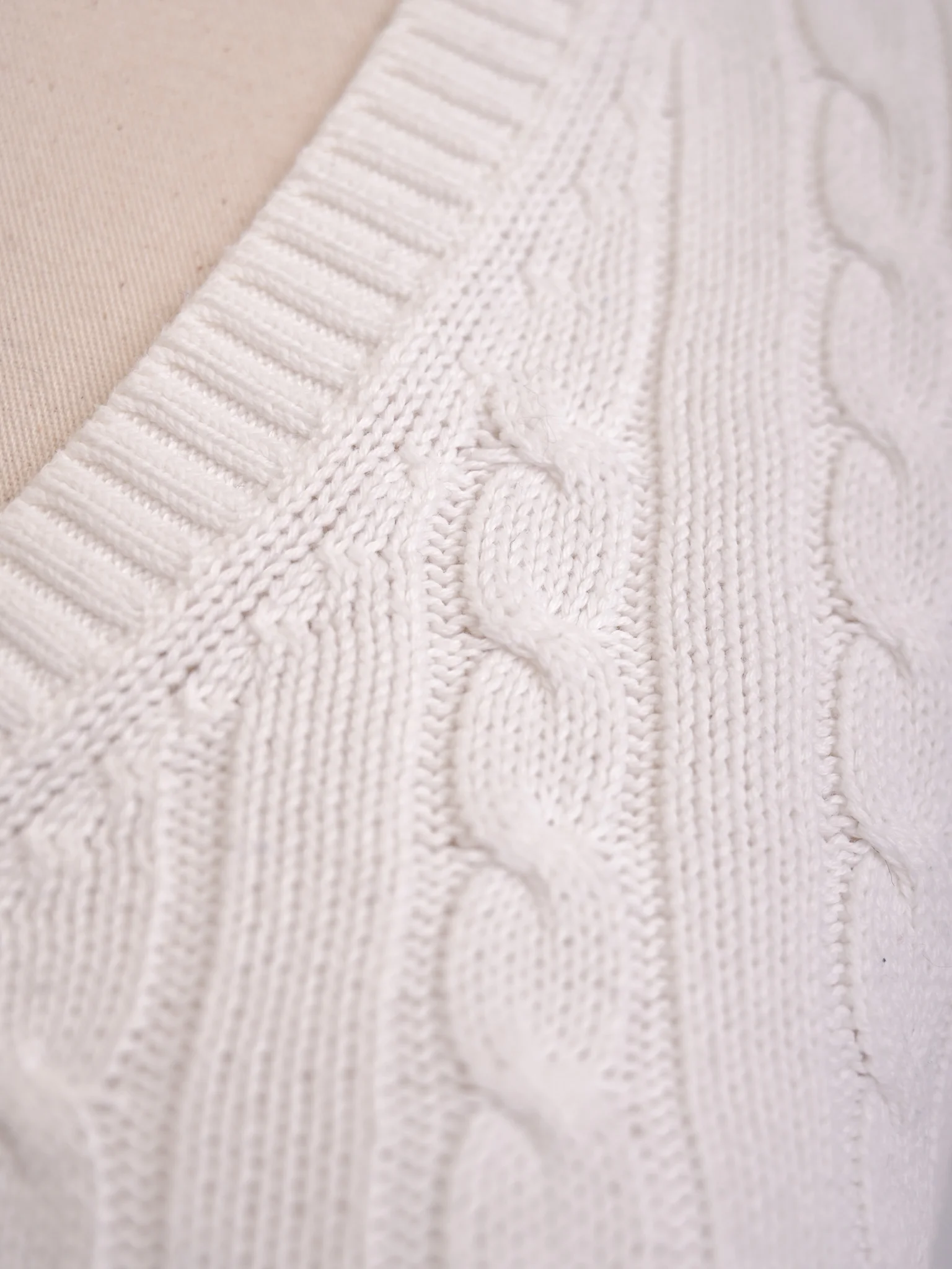 Tommy Hilfiger White Wool Pullover — 3