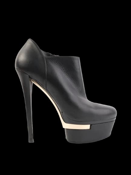 Lesilla Black Leather Boots